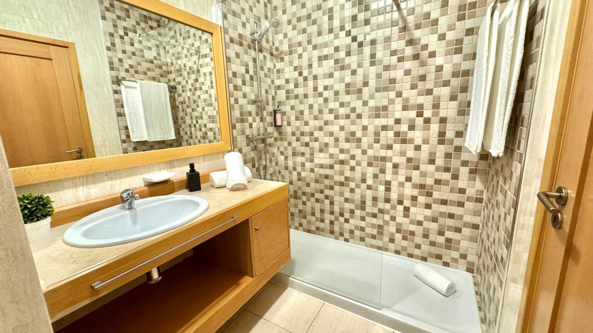 Praia Da Rocha, 502, Charming Apartment, Air Conditioning, Swimming Pool,Free Wifi, Faia By Ig Portimão Esterno foto